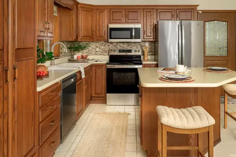 Kitchen - 25 Country Estates Dr, Mitchell, IN 47446 photo 3 of 6