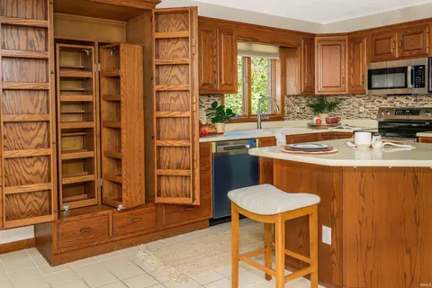 Kitchen - 25 Country Estates Dr, Mitchell, IN 47446 photo 6 of 6