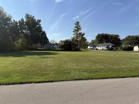 817 W Water St, Hartford City, IN 47348