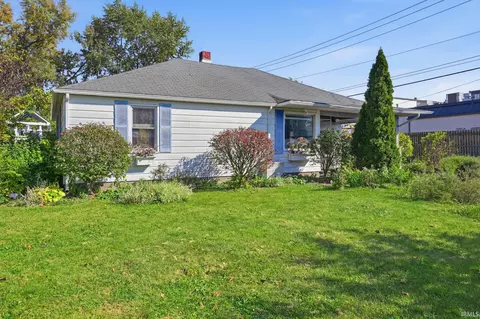3306 N Locust St, Muncie, IN 47304