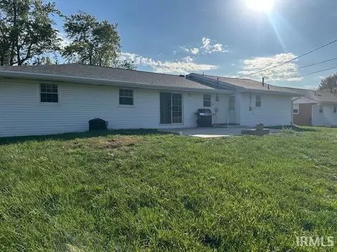 Exterior - 2904 E Royerton Rd, Muncie, IN 47303 photo 2 of 3