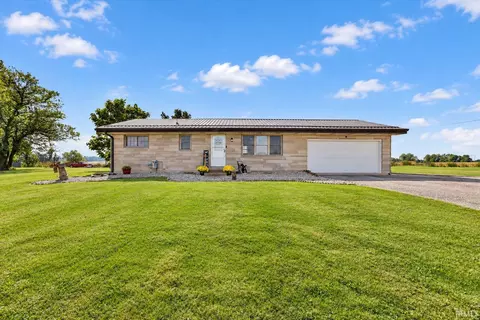 7163 E Us Highway 50 Rd, Montgomery, IN 47558