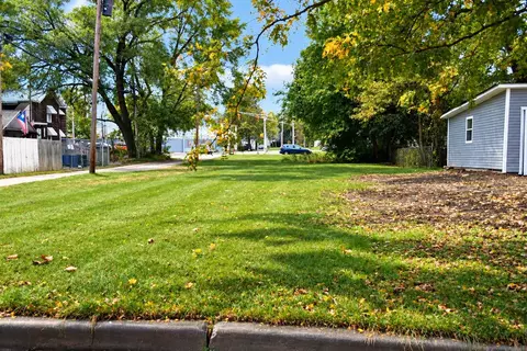 1101 Hudson St, Elkhart, IN 46516