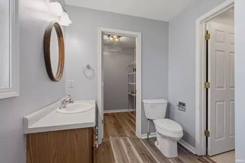 Bath - 211 Vanmalson Dr, Warren, IN 46792 photo 2 of 4