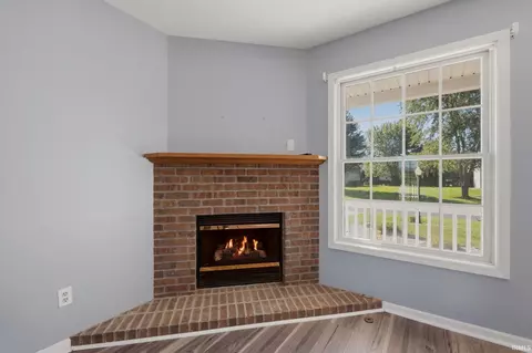 Living - 211 Vanmalson Dr, Warren, IN 46792 photo 5 of 5