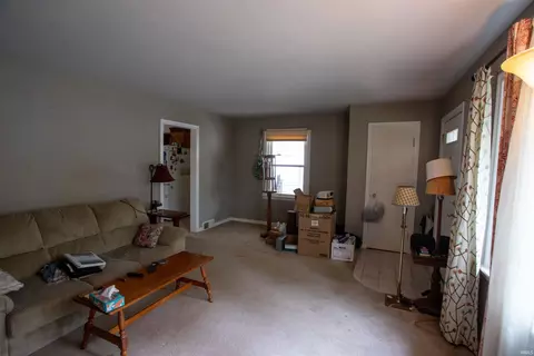 Living - 3205 W Devon Rd, Muncie, IN 47304 photo 2 of 2