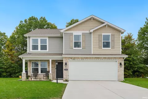 8105 Louna Dr, Fort Wayne, IN 46818