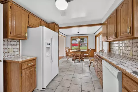 Kitchen - 1175 W Bell Rd, Bloomington, IN 47404 photo 5 of 5