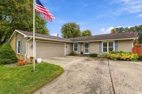 2919 Wane Ln, Fort Wayne, IN 46808