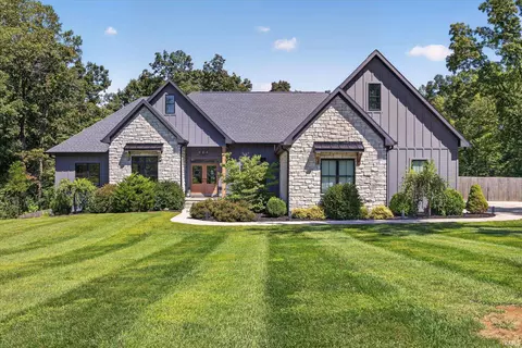 6060 W Corral Way Dr, Bloomington, IN 47403