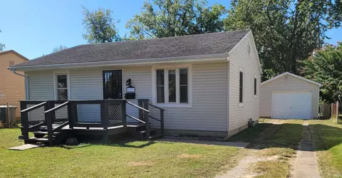 1401 S Saint James Blvd, Evansville, IN 47714