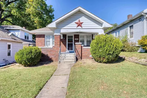 2801 Hillcrest Ter, Evansville, IN 47712