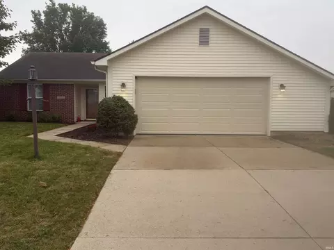 10811 Lake Shasta Ct, Fort Wayne, IN 46804