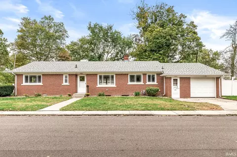 105 Burrell Dr, Elkhart, IN 46516