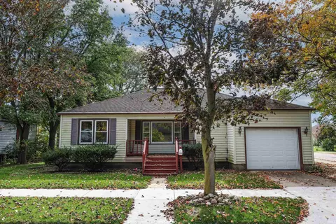 308 W Mulberry St, South Whitley, IN 46787
