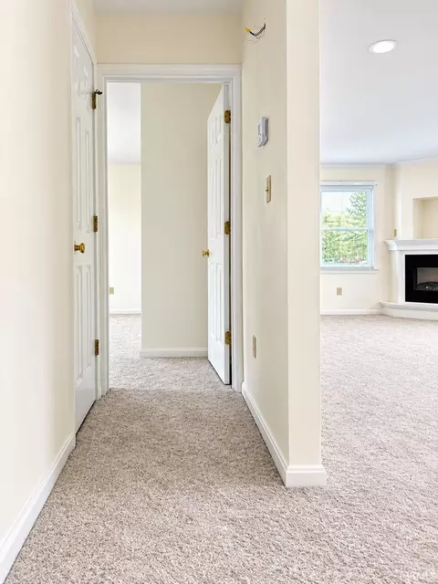 Entry Way - 3592 Manor Dr, Jasper, IN 47546 photo 4 of 4