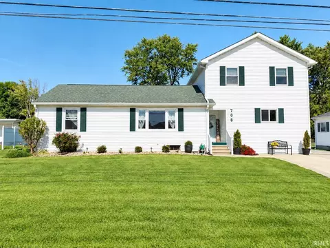 706 Brett Cabel Rd, Washington, IN 47501