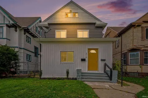 210 S Taylor St, South Bend, IN 46601