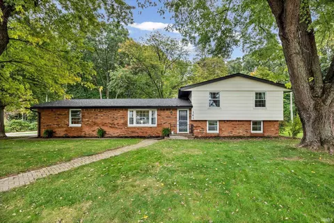 141 Indian Rock Dr, West Lafayette, IN 47906