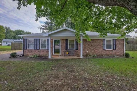 1933 Bonnie View Ct, Evansville, IN 47715