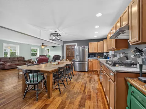Kitchen - 5953 S 525 E, Wabash, IN 46992 photo 3 of 5