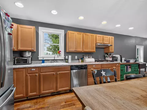 Kitchen - 5953 S 525 E, Wabash, IN 46992 photo 5 of 5