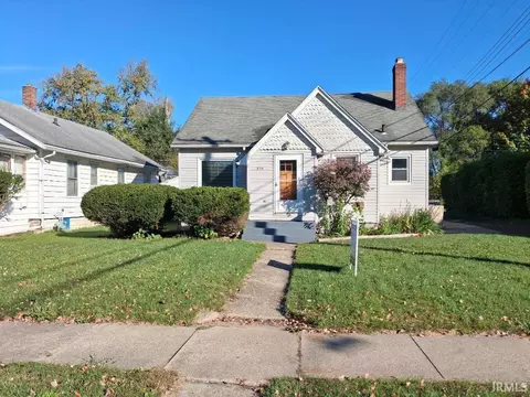 829 Eckman St, South Bend, IN 46614
