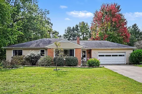 202 E Tyner Dr, Warsaw, IN 46580