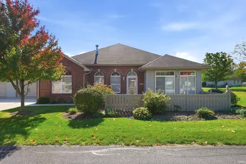 4110 Forest Creek Pkwy, Fort Wayne, IN 46815
