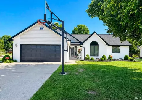 5401 W Blair Dr, Muncie, IN 47304