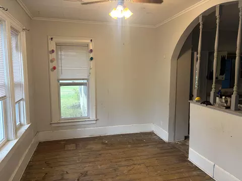 Living - 612 Hawpatch St, Lagrange, IN 46761 photo 1 of 3
