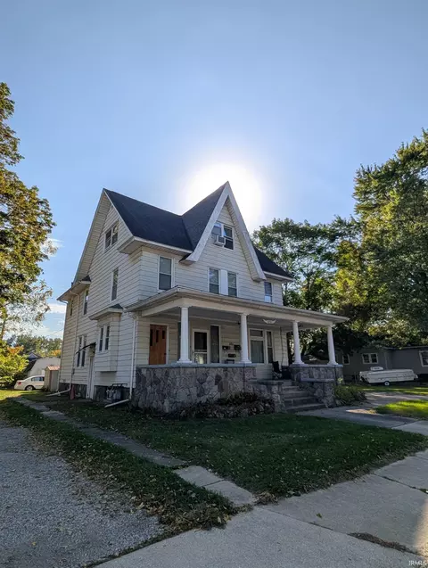 1051 Middlebury St, Elkhart, IN 46516