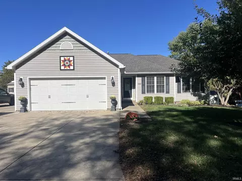 10940 Sunset Dr, Evansville, IN 47712