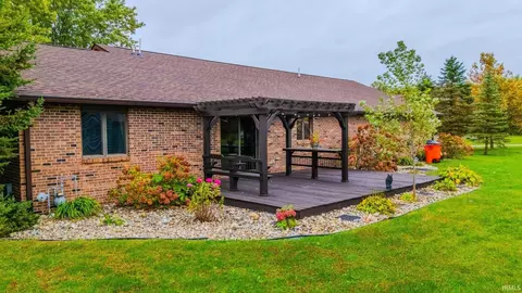 Exterior - 522 Nancy Dr, Sweetser, IN 46987 photo 7 of 9