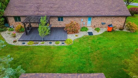 Exterior - 522 Nancy Dr, Sweetser, IN 46987 photo 9 of 9