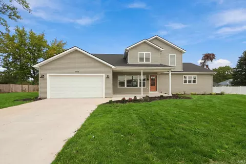13715 North St, Grabill, IN 46741