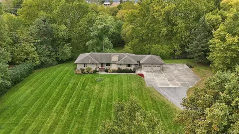 2399 E Singer Rd, North Manchester, IN 46962
