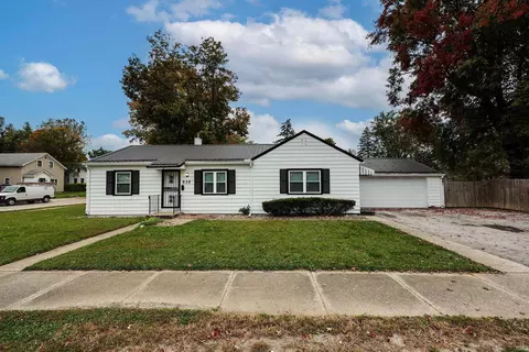 535 E Sherwood Ter, Fort Wayne, IN 46806