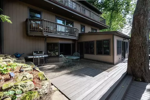Exterior - 1016 E Maxwell Ln, Bloomington, IN 47401 photo 6 of 7