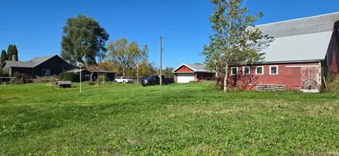 2198 W Baseline Rd, Albion, IN 46701