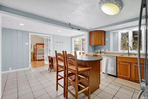 Kitchen - 925 W Cedar Bluff Rd, Bloomington, IN 47403 photo 3 of 3