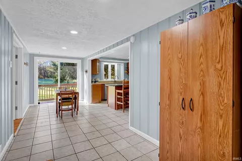 Entry Way - 925 W Cedar Bluff Rd, Bloomington, IN 47403 photo 1 of 1