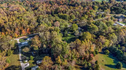 View/Area - 925 W Cedar Bluff Rd, Bloomington, IN 47403 photo 10 of 11