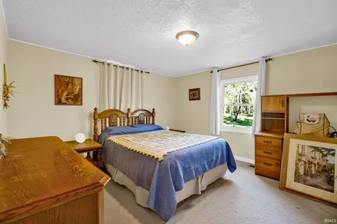 Bedroom - 925 W Cedar Bluff Rd, Bloomington, IN 47403 photo 2 of 4