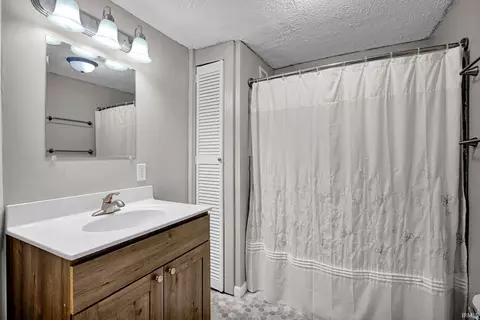 Bath - 925 W Cedar Bluff Rd, Bloomington, IN 47403 photo 3 of 3