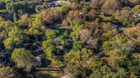 View/Area - 925 W Cedar Bluff Rd, Bloomington, IN 47403 photo 3 of 11