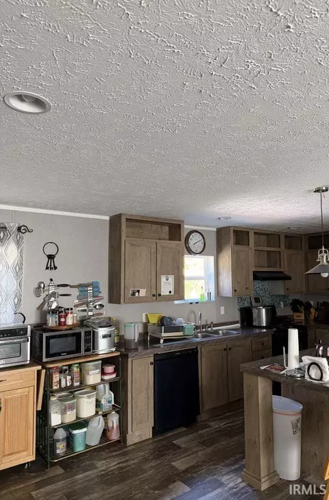 8205 E Sycamore Rd, Bloomfield, IN 47424 photo 8