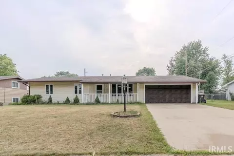 6103 Beaumont Dr, Fort Wayne, IN 46825