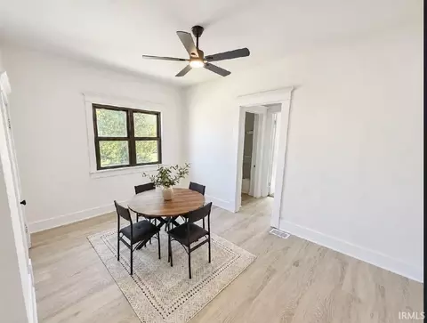 Dining - 1902 13th St, Bedford, IN 47421 photo 1 of 2
