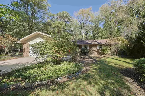 30487 Lantern Ln, Elkhart, IN 46514